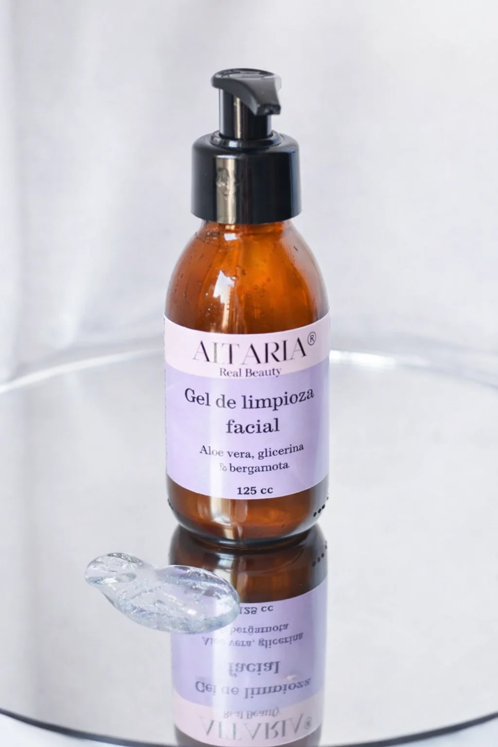 Gel de limpieza facial suave con aloe vera para piel sensible Altaria